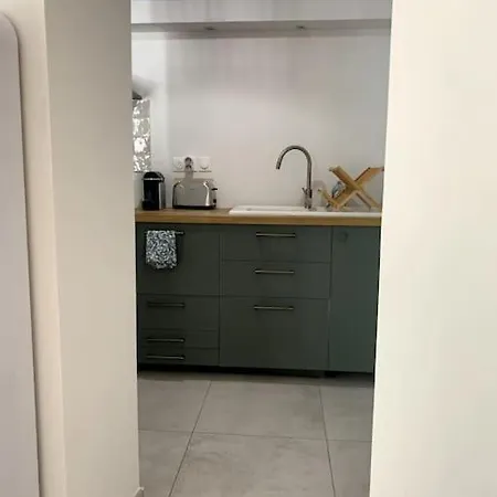 Le Nid Douillet Terrasse La Roquette Apartment Arles